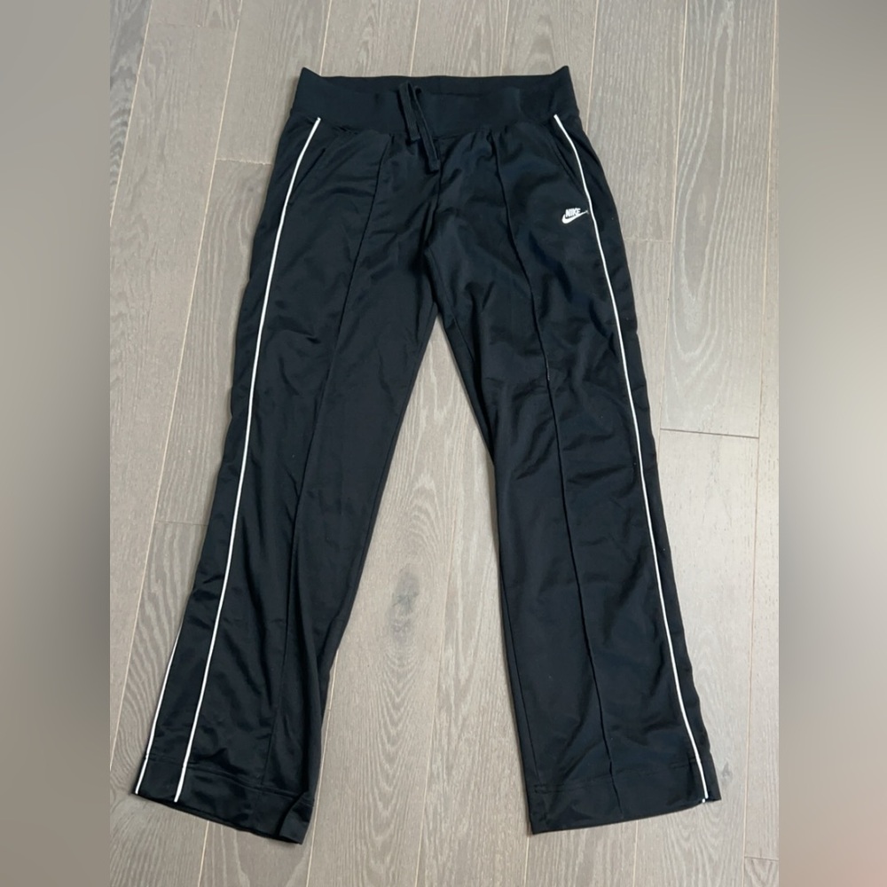 Women’s Nike Track Pants – Black (US M)